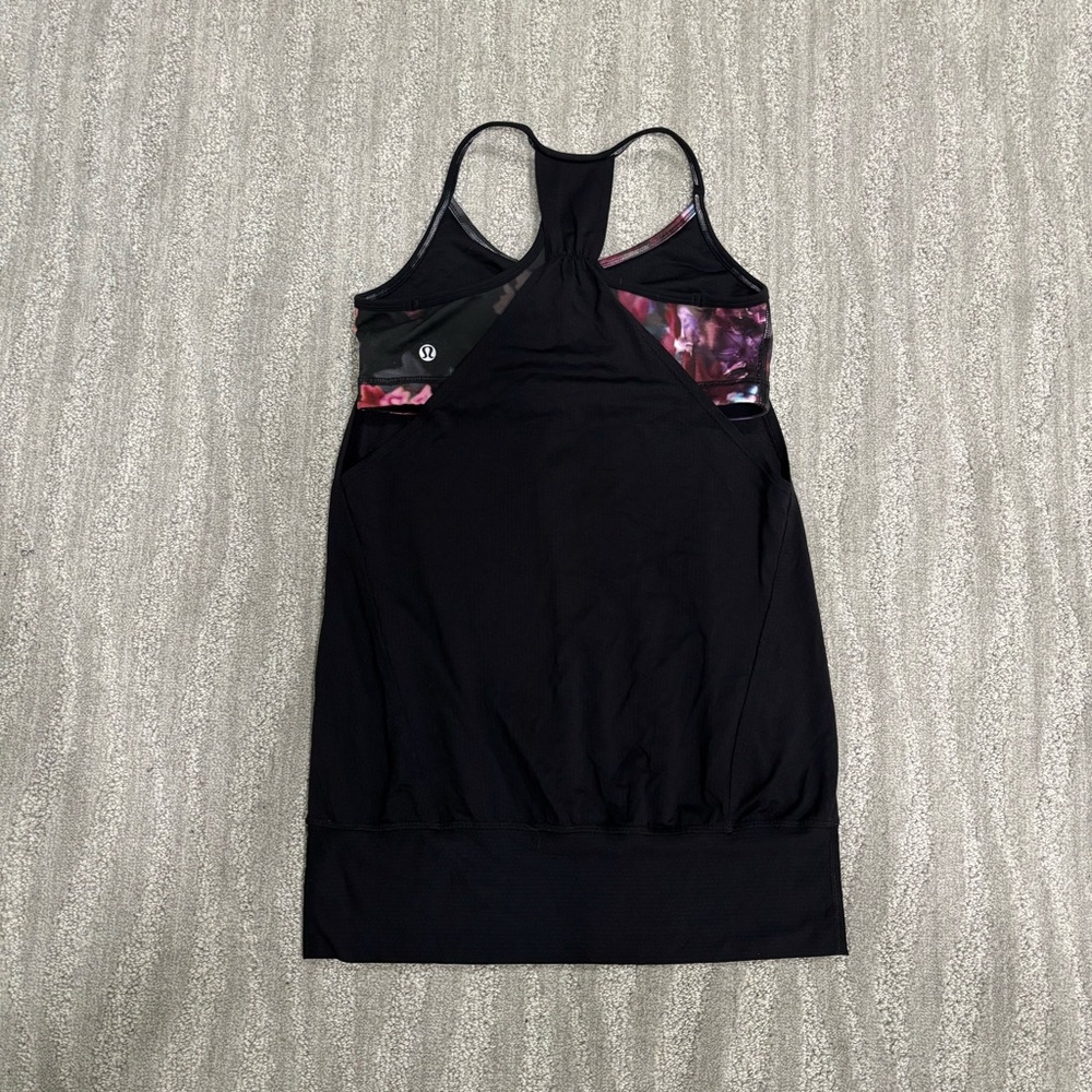 Lululemon No Limits Tank Black Floral Built In Bra Athleisure Logo Women’s Sz 6